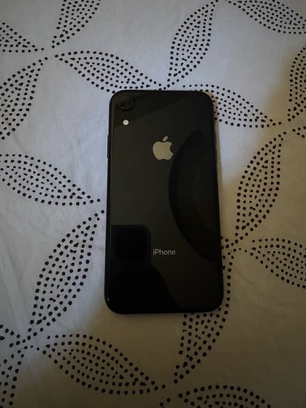 iPhone XR PTA approved with box 2