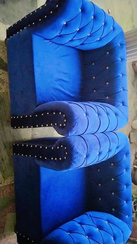 New sofas 5 seater in neavy blue color with same sofa coushan 1