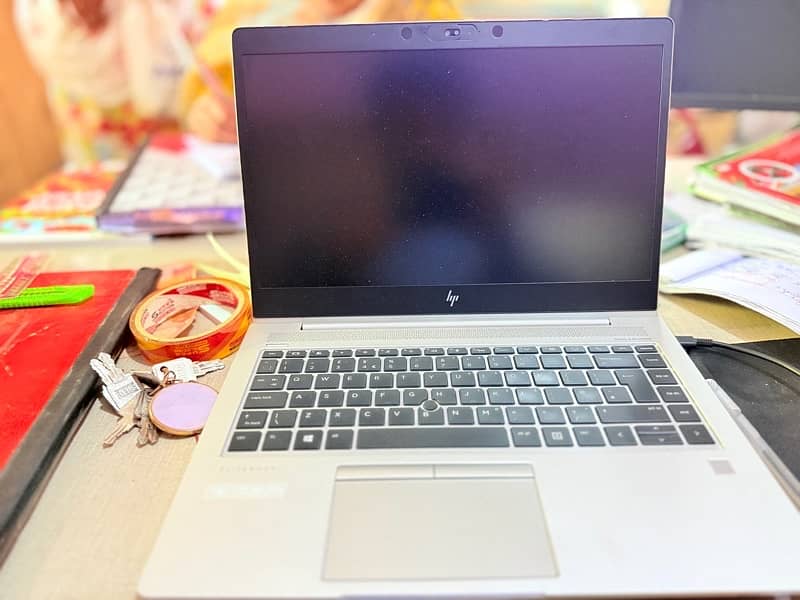 hp litebook 840 G5 Touch and type in 10/10 condition best laptop 2