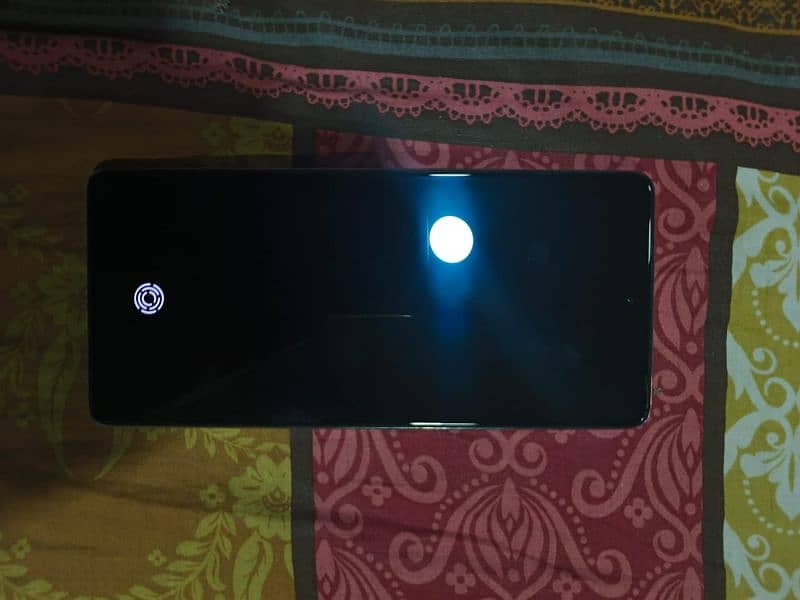 tecno cammon 30 12\256 good condition fast and good phone 1