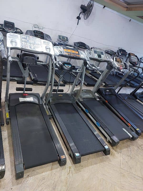 TREADMILL / RUNNING MACHINE / WALKING MACHINE / JOGGING MACHINE 3