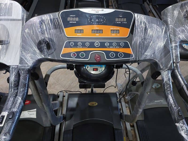 TREADMILL / RUNNING MACHINE / WALKING MACHINE / JOGGING MACHINE 6