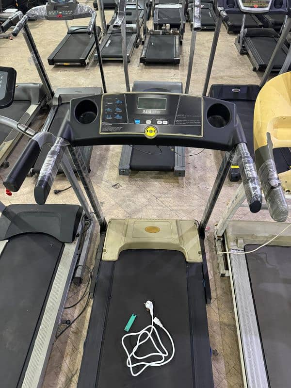 TREADMILL / RUNNING MACHINE / WALKING MACHINE / JOGGING MACHINE 8