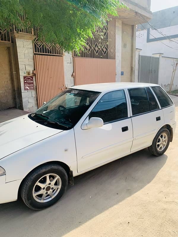 Suzuki Cultus 2016 1