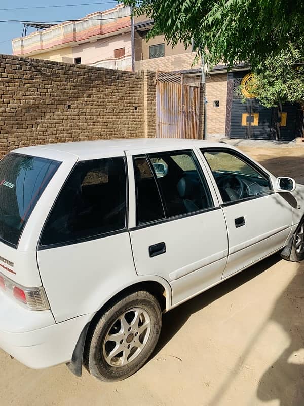 Suzuki Cultus 2016 4