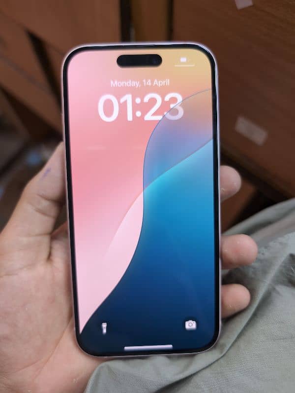 iphone 15 simple 1