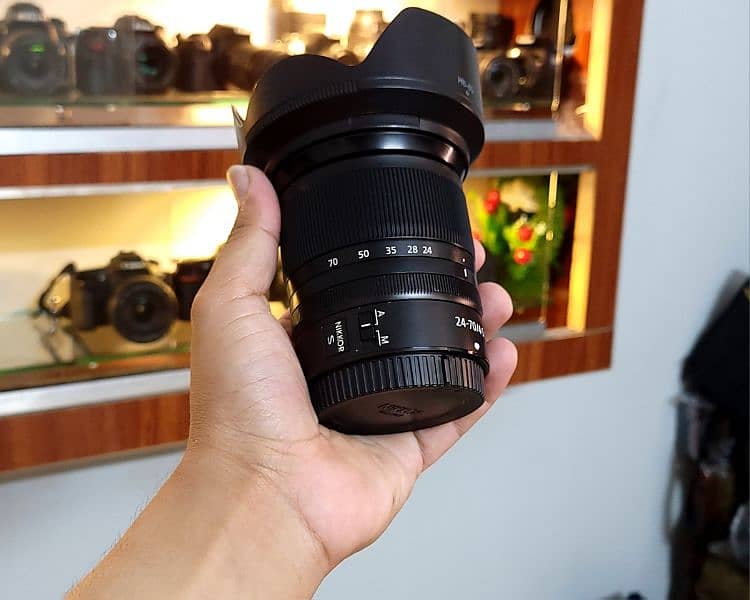Nikon 24-70mm f4 (Z-Mount) 1