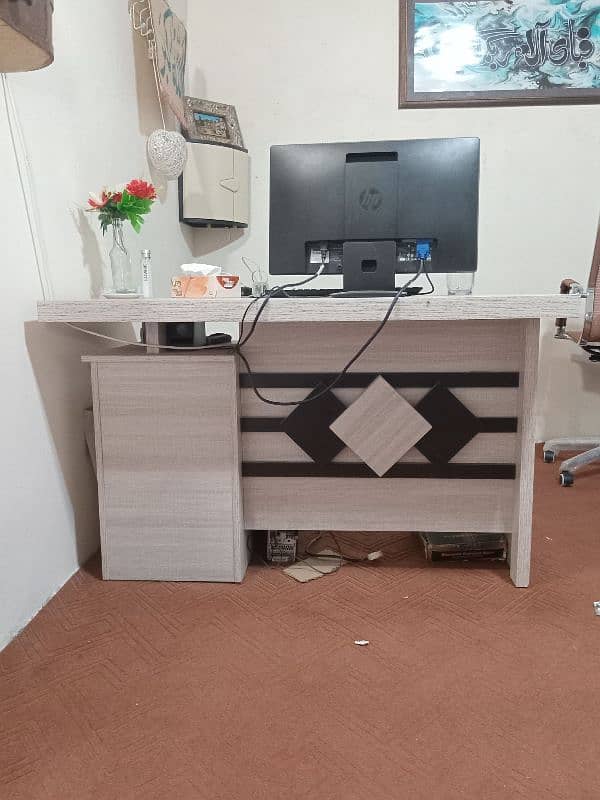 new office table 10/10 condition call 03008811919 3