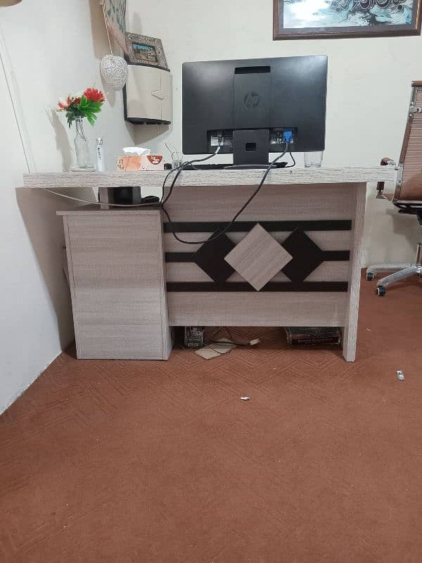 new office table 10/10 condition call 03008811919 6