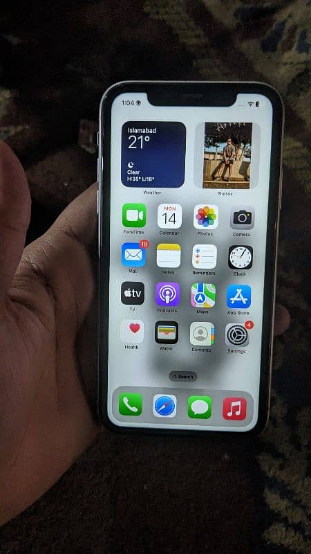 iphone 11 white color 64 GB Non PTA Exchange possible with good phones 5