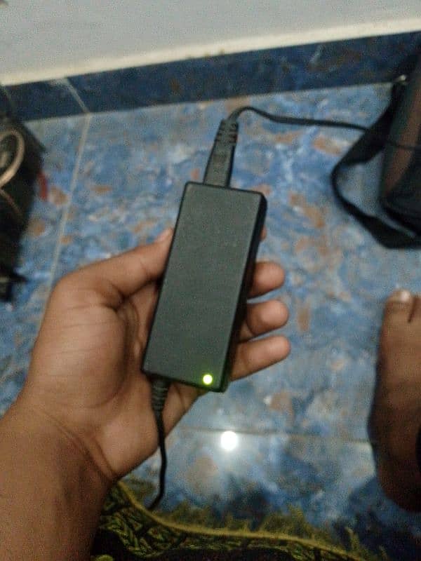Toshiba dynabook hai koi bhi iPhone ke sath exchange ka hai all ok 5
