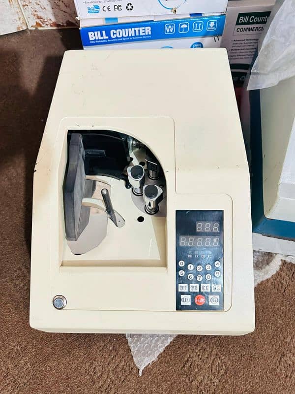 Cash counting mix value counting packet note sorting in Pakistan No. 1 10