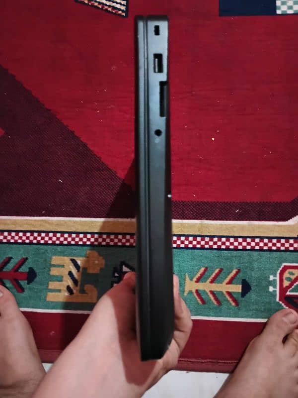 Dell latitude E5470 8/256 I5 6TH 1