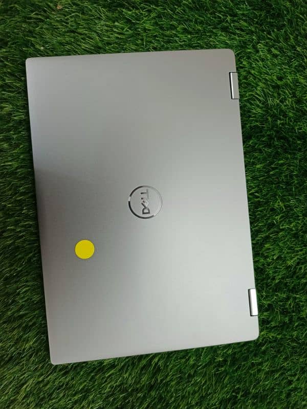 DLatitude 14" 7440 2 in 1 i7 13 generation 0