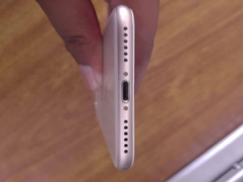 iPhone 8 non pta 3