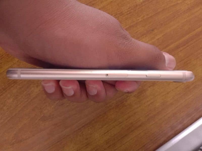iPhone 8 non pta 4