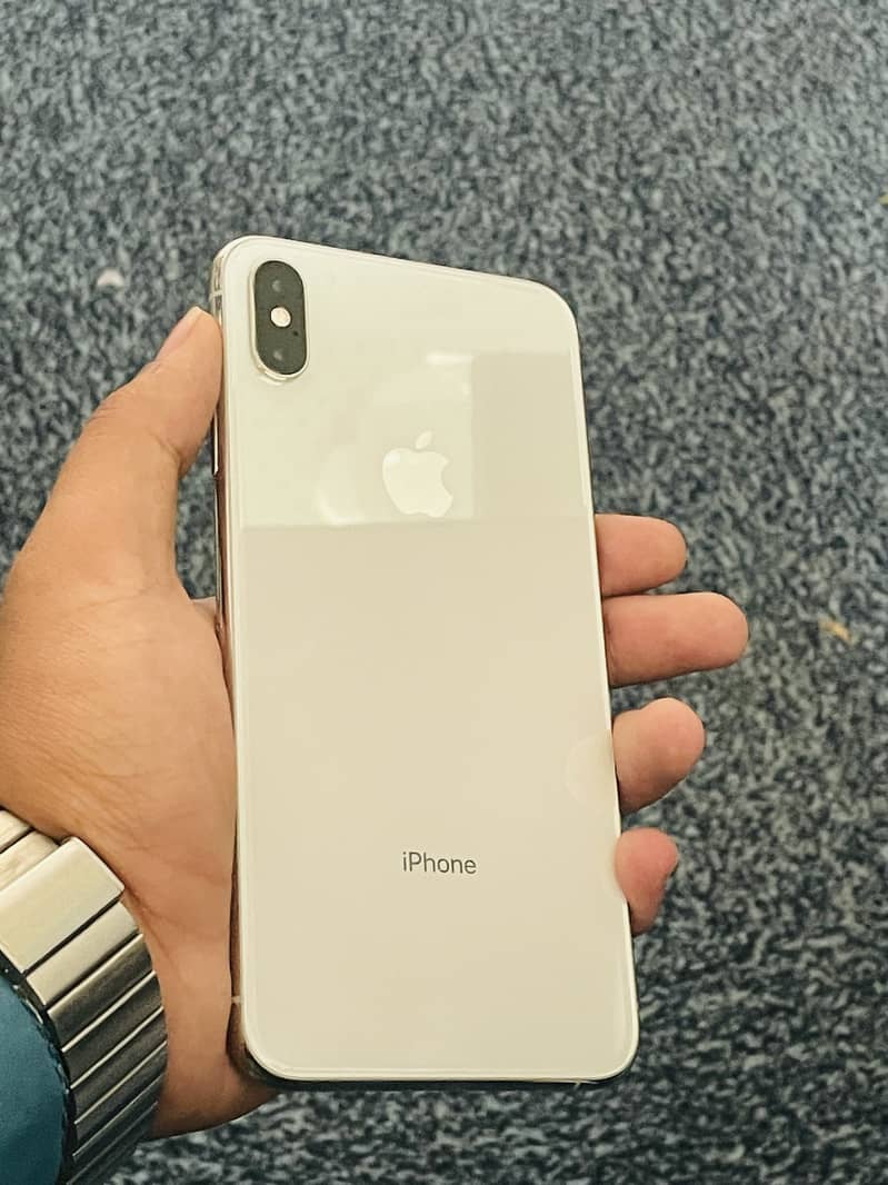 iphone XS MAX {FACTORY UNLOCK} 512GB URGENT SALE 1