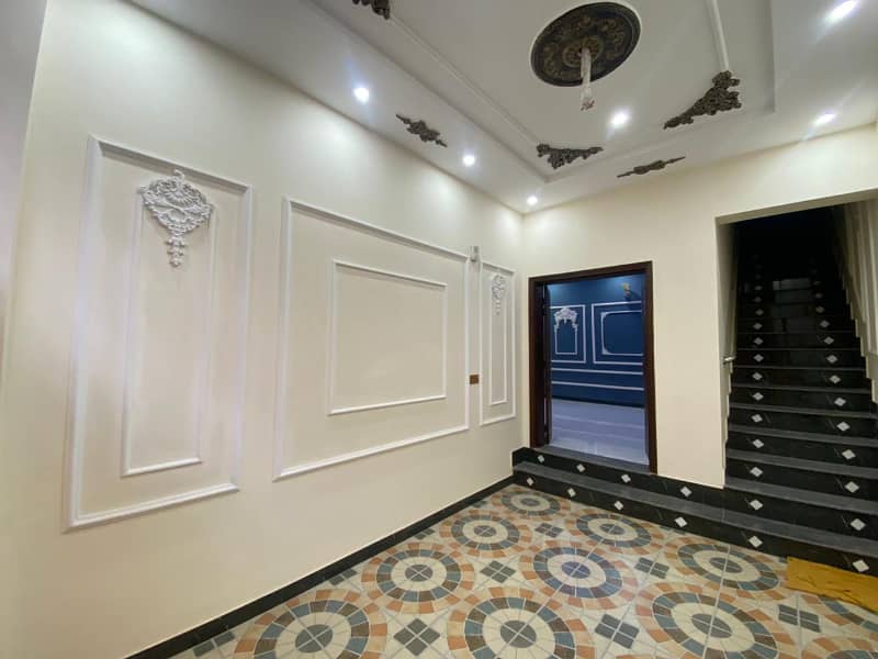 The Most Beautiful 3 Marla Corner House In Ali Park Near Bhatta Chowk Lahore Cantt ( Registry + Inteqal ) 2