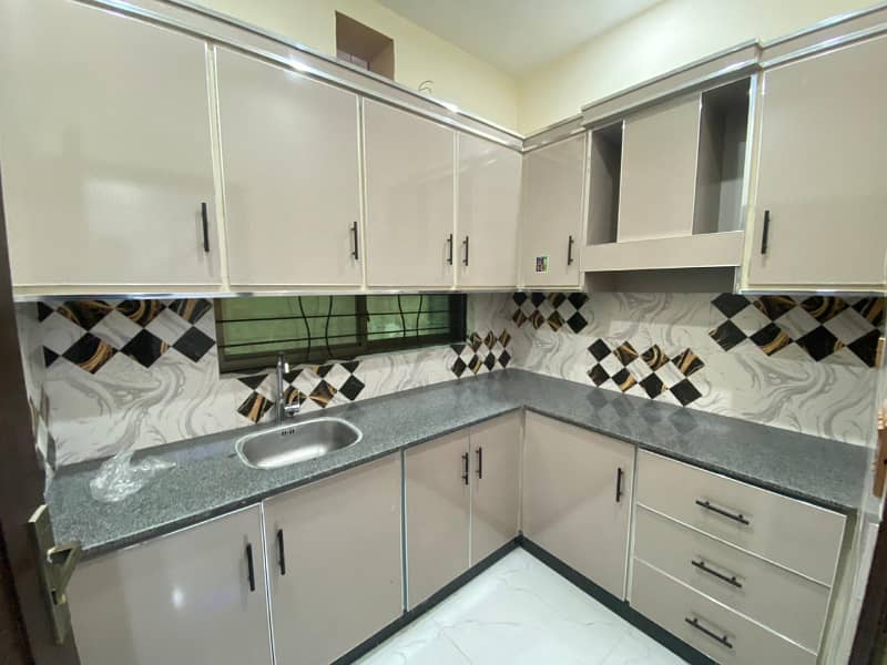 The Most Beautiful 3 Marla Corner House In Ali Park Near Bhatta Chowk Lahore Cantt ( Registry + Inteqal ) 7