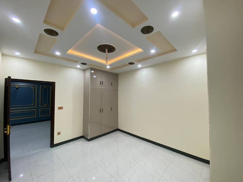 The Most Beautiful 3 Marla Corner House In Ali Park Near Bhatta Chowk Lahore Cantt ( Registry + Inteqal ) 17