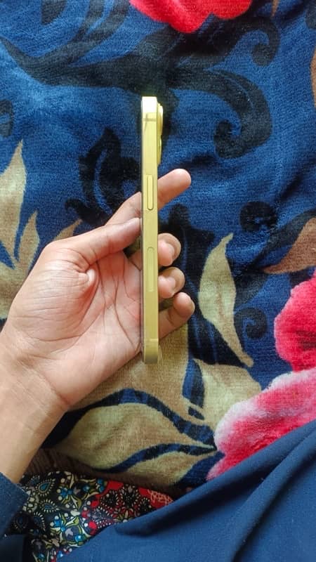 iphone 14 256GB JV/LLA model yellow rare color 10