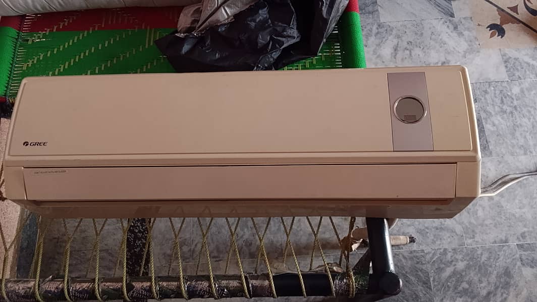Gree Split Ac 10/10 condition 3