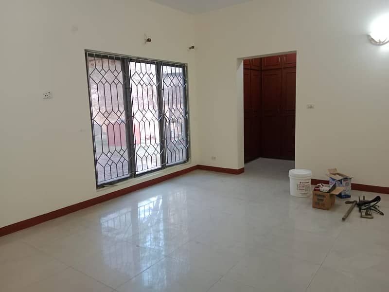 2 Kanal Modern Design Used House For Sale In DHA Phase 1 Block D 16