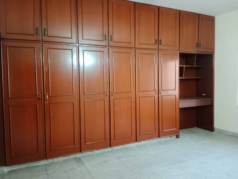 2 Kanal Modern Design Used House For Sale In DHA Phase 1 Block D 17