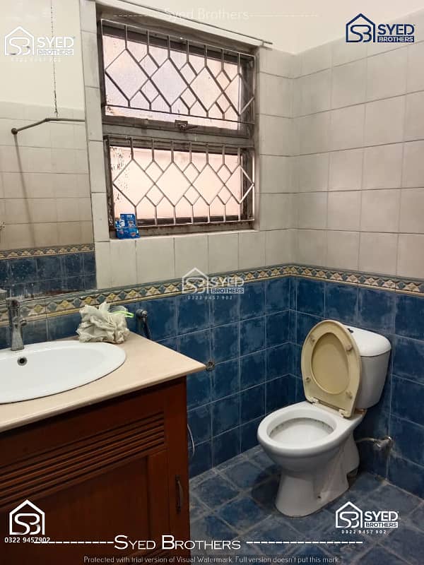 2 Kanal Modern Design Used House For Sale In DHA Phase 1 Block D 25