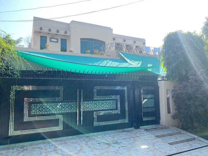 One Kanal Slightly Used Modern House For Sale In DHA Phase 4 Block GG 0