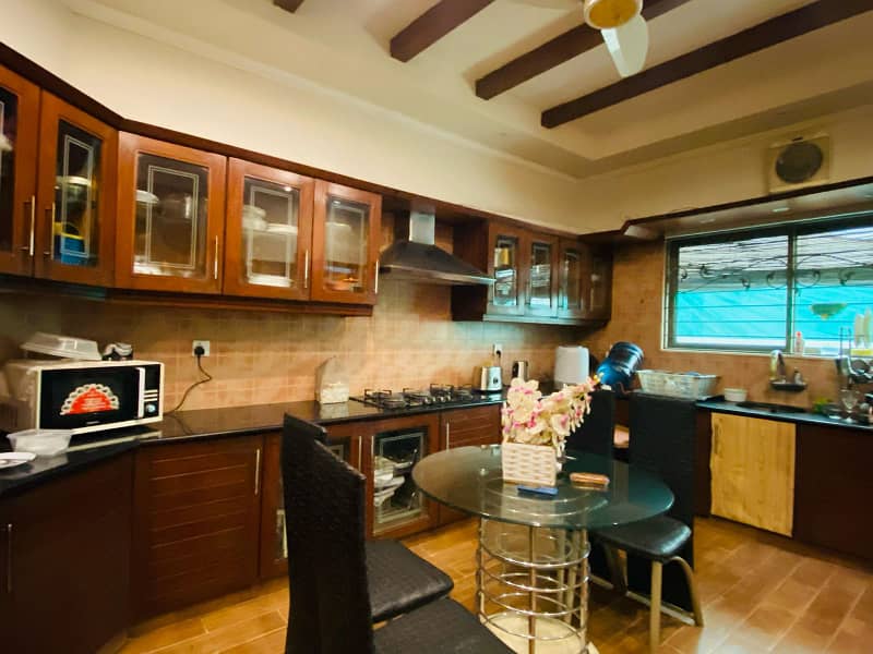 One Kanal Slightly Used Modern House For Sale In DHA Phase 4 Block GG 8