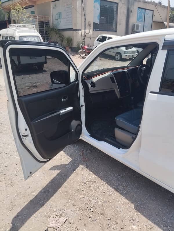 Suzuki Wagon R 2019 6