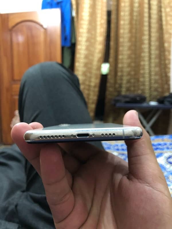 Iphone Xs Max PTA Aproved 256GB 5