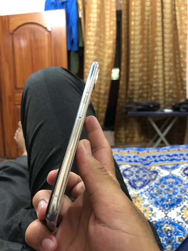 Iphone Xs Max PTA Aproved 256GB 7