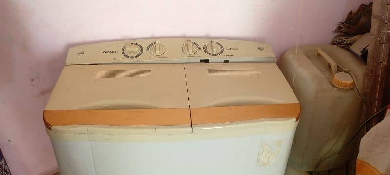 Washing machine with dryer ok condition 2