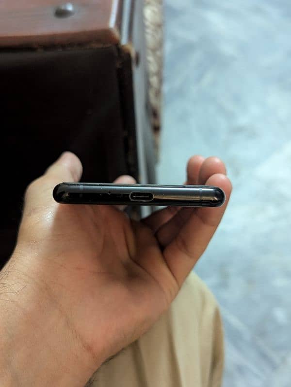 Sony Xperia 5 mark2 official pta 10/10 condition no open no repair 2