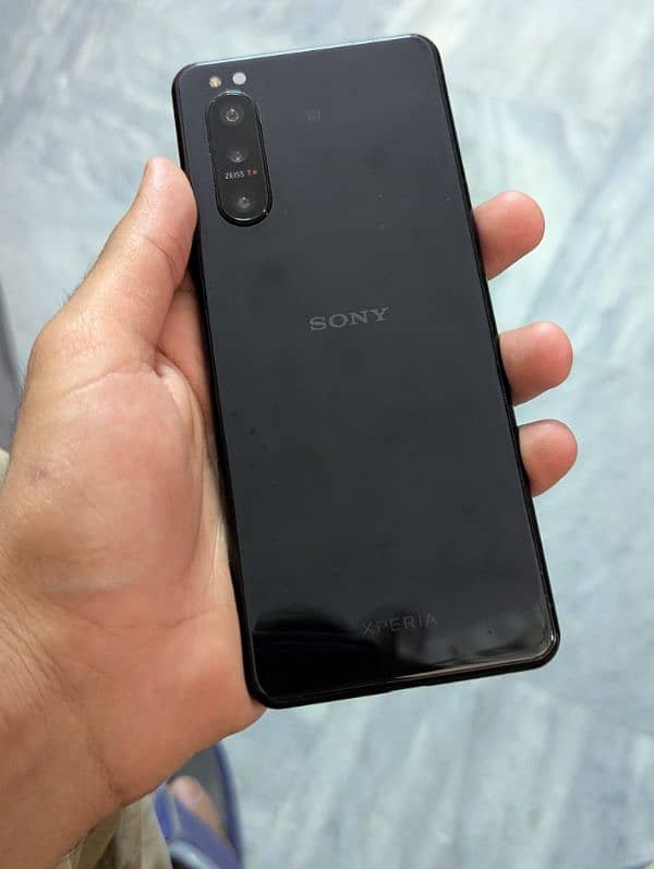 Sony Xperia 5 mark2 official pta 10/10 condition no open no repair 4