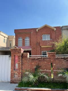 10 Marla Renovated House For Sale In Lake City - Sector M-7 Raiwind Road Lahore