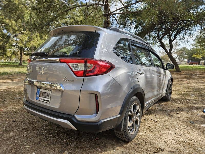 Honda BR-V 2024 3