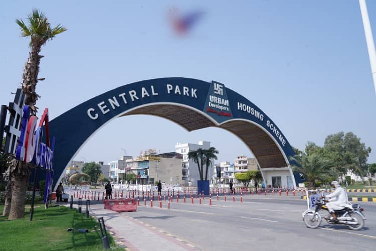 10 Marla F Block Non-Possession Plot For Sale In Central Park Housing Scheme, Lahore 0