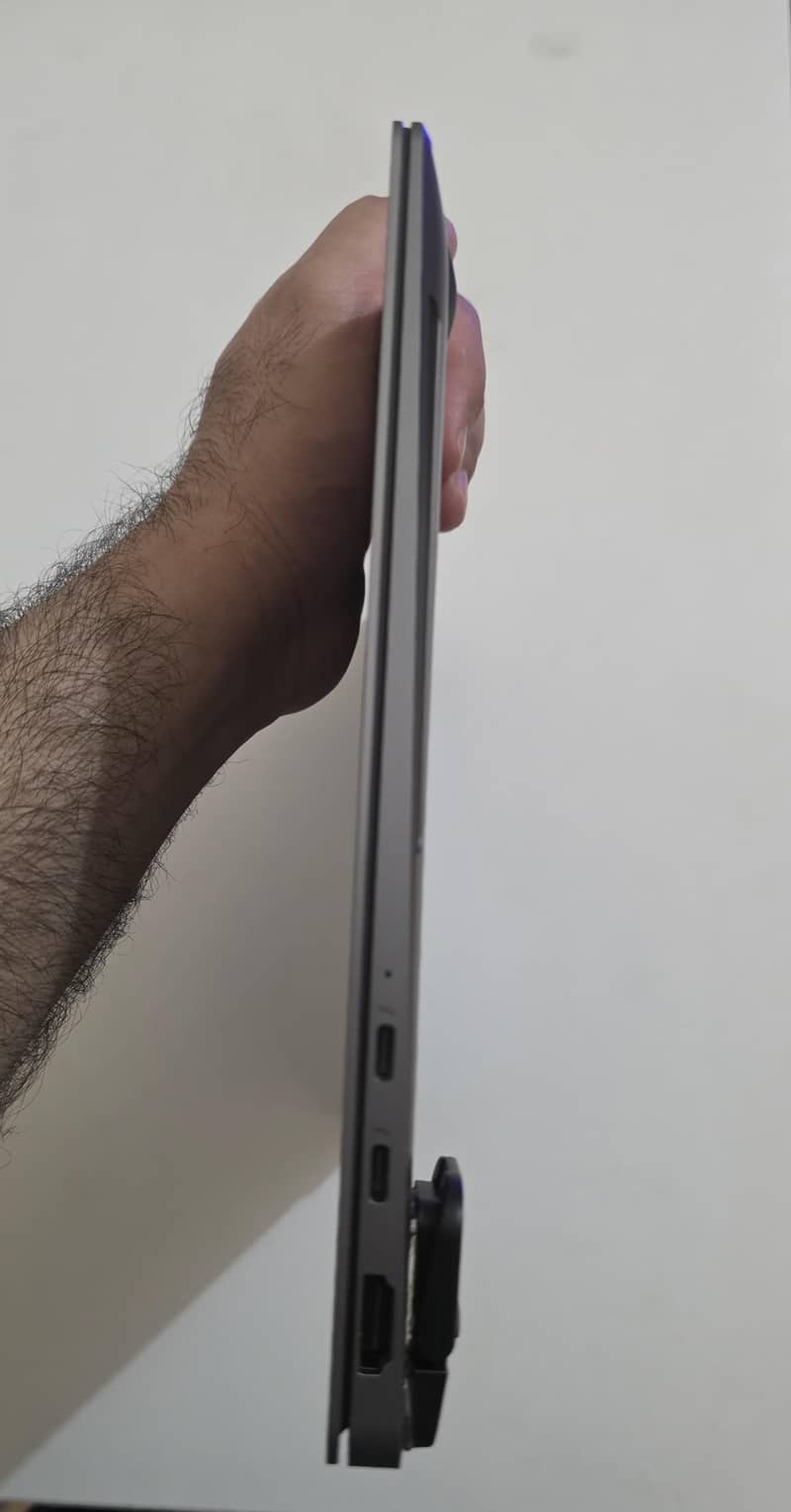 Galaxy Book5 Pro 14" 16/1 TB |3K OLED| 120hz| Toch| Warranty| UK model 8