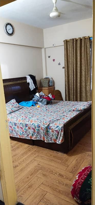 3 Bed D/D, Flat, Corner West open 3