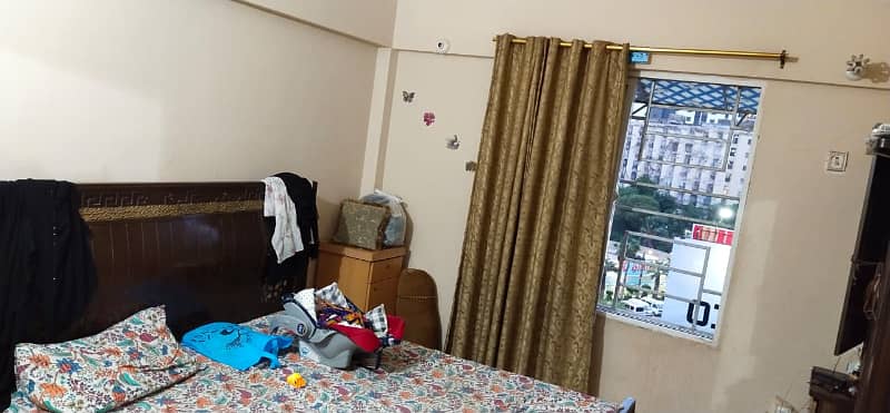 3 Bed D/D, Flat, Corner West open 5
