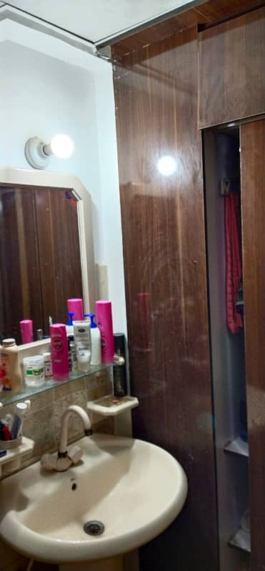 3 Bed D/D, Flat, Corner West open 15