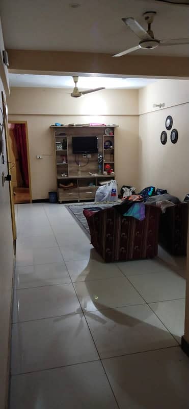 3 Bed D/D, Flat, Corner West open 25