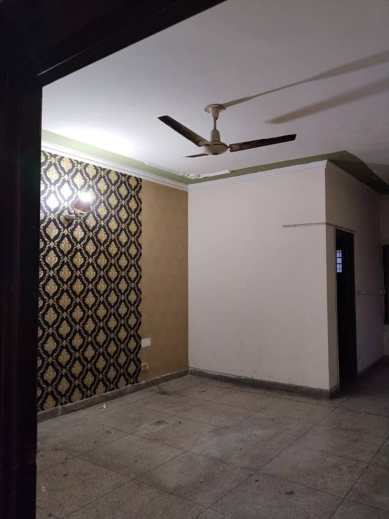 1 Kanal Upper Portion In DHA Phase 2 Near Lalik Jan Chowk 5