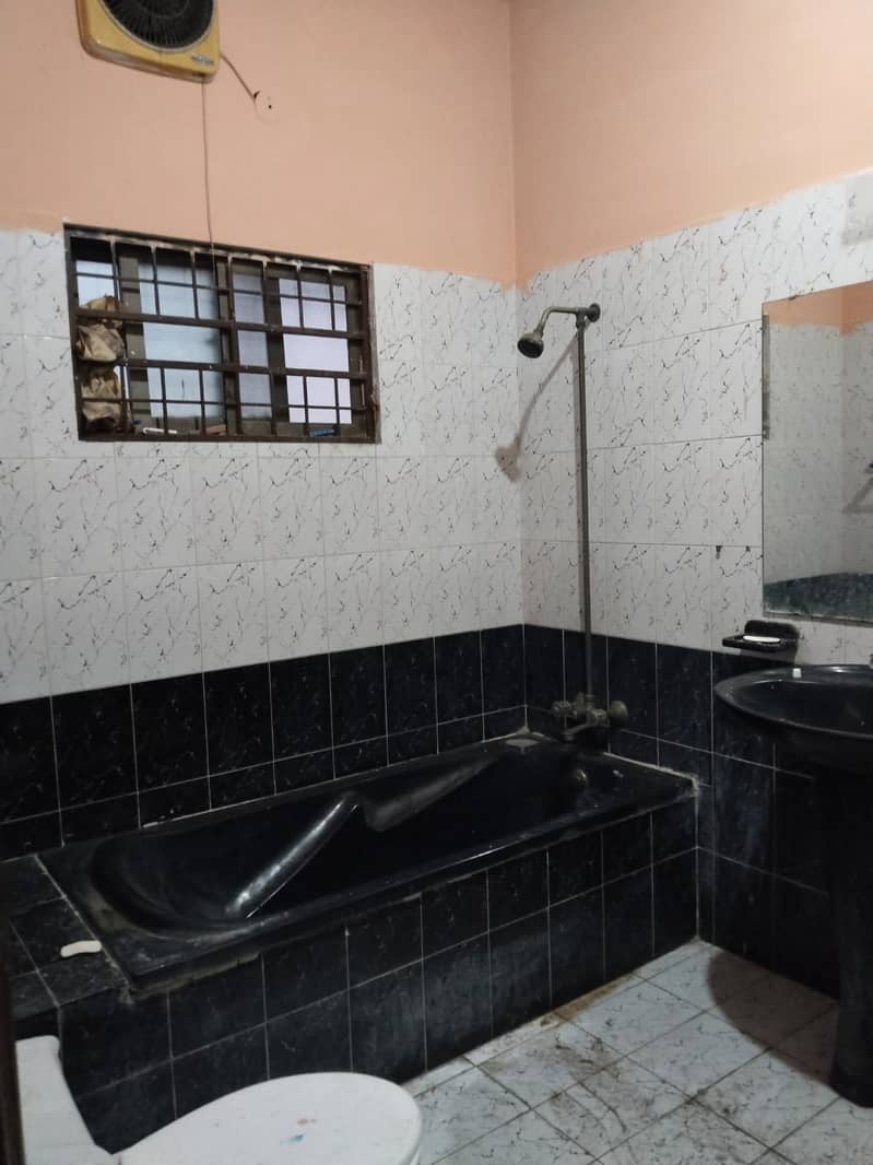 1 Kanal Upper Portion In DHA Phase 2 Near Lalik Jan Chowk 14
