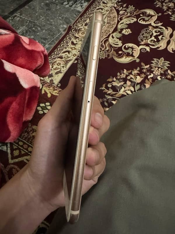 iphone 8 plus 4