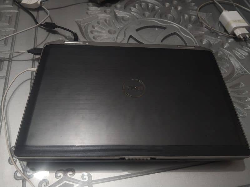 Dell latitude 2