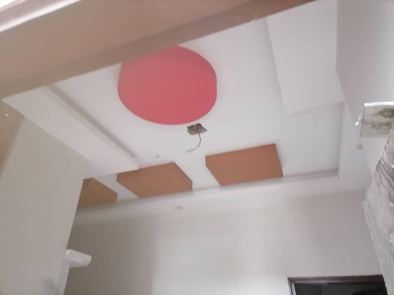 60 Square Yards Flat For Grabs In Korangi 5